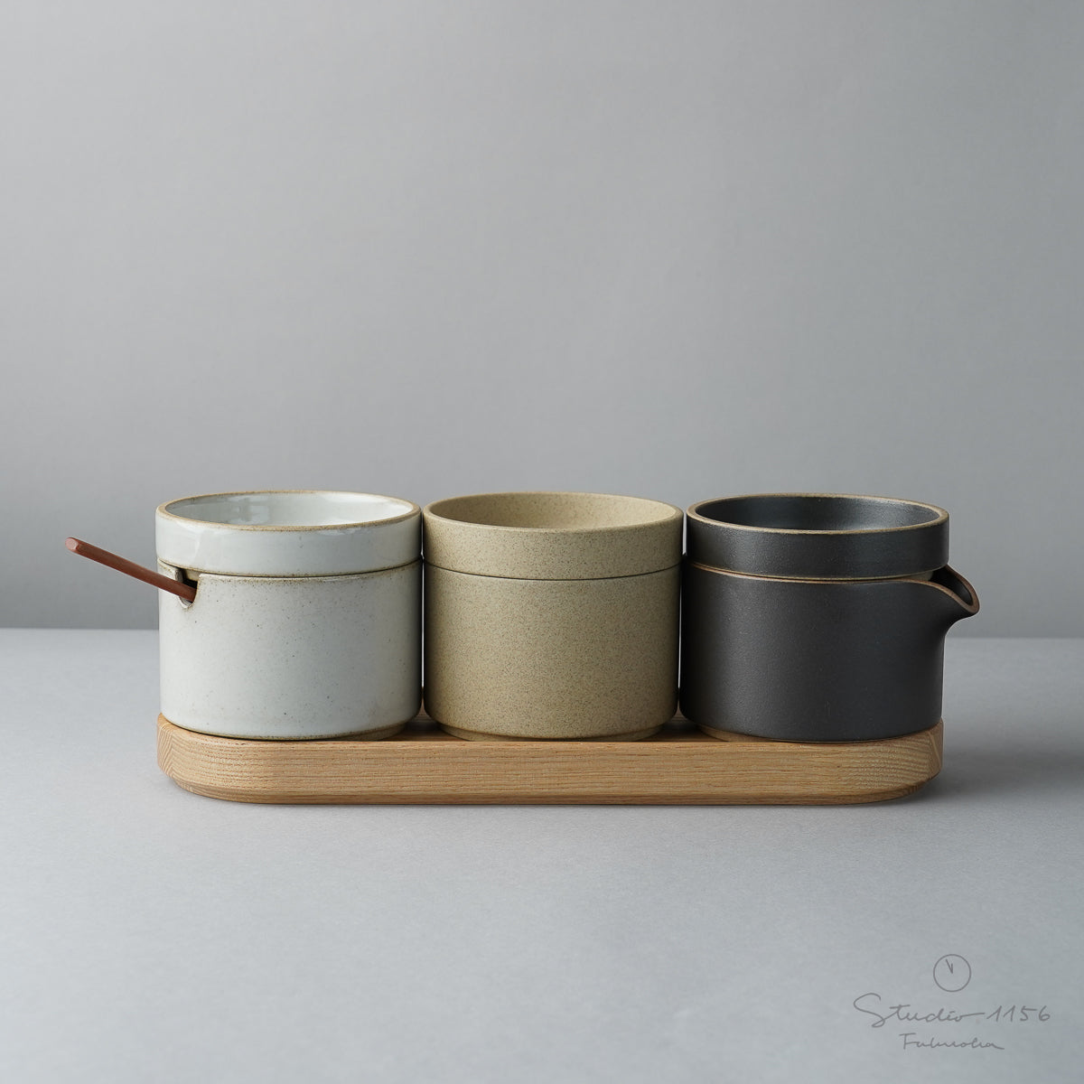 HASAMI PORCELAIN Tray 木製トレイ