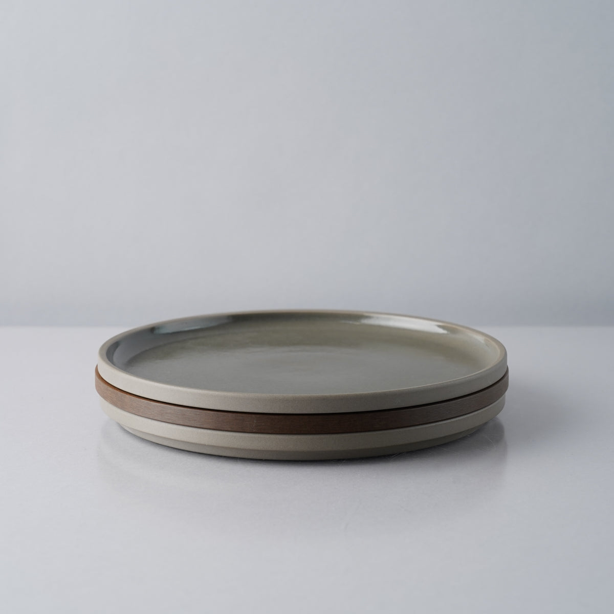 波佐見焼 HASAMI PORCELAIN GREY プレート(M) 18.5cm HASAMI PORCELAIN Studio1156