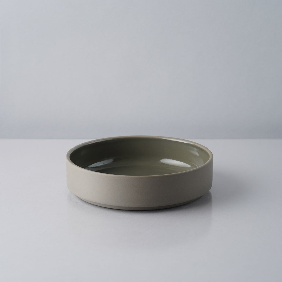 波佐見焼 HASAMI PORCELAIN GREY シャローボウル(S) 14.5cm Dark grey(HDG108) HASAMI PORCELAIN Studio1156