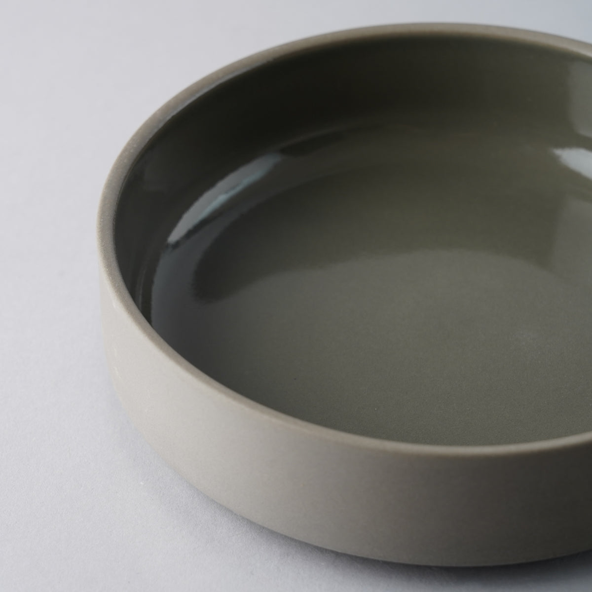 波佐見焼 HASAMI PORCELAIN GREY シャローボウル(S) 14.5cm HASAMI PORCELAIN Studio1156