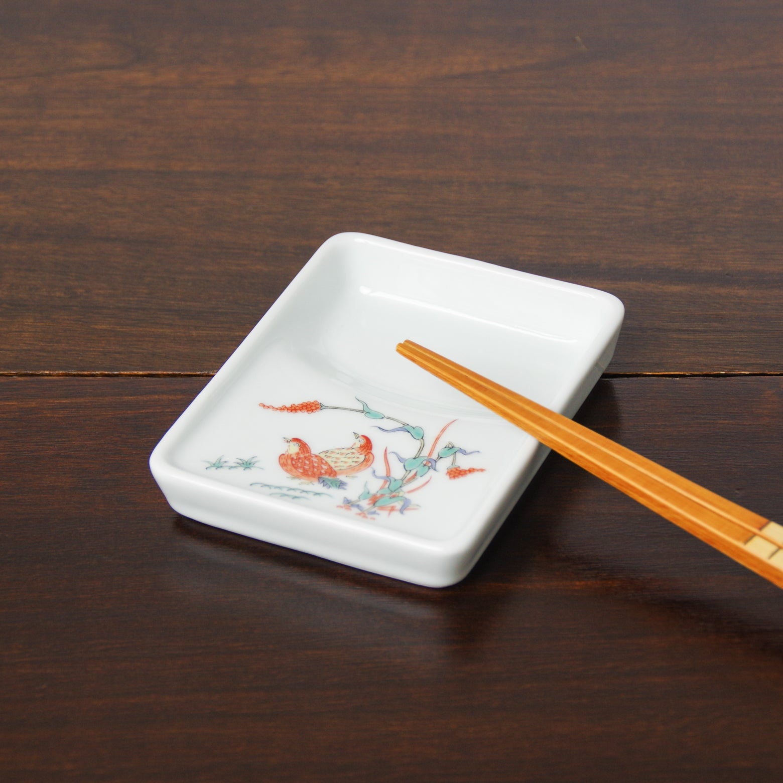 有田焼 錦 硯型醤油皿(うずら) 10cm