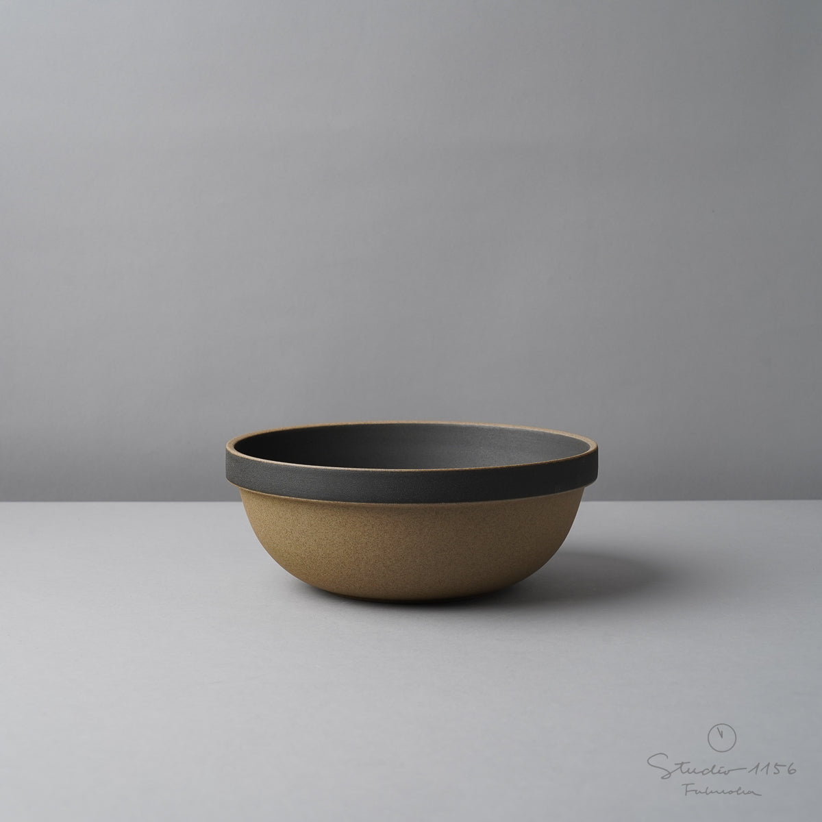 波佐見焼 HASAMI PORCELAIN セミディープラウンドボウル(M) 18.5cm HASAMI PORCELAIN 中鉢  15~23cm｜Studio1156