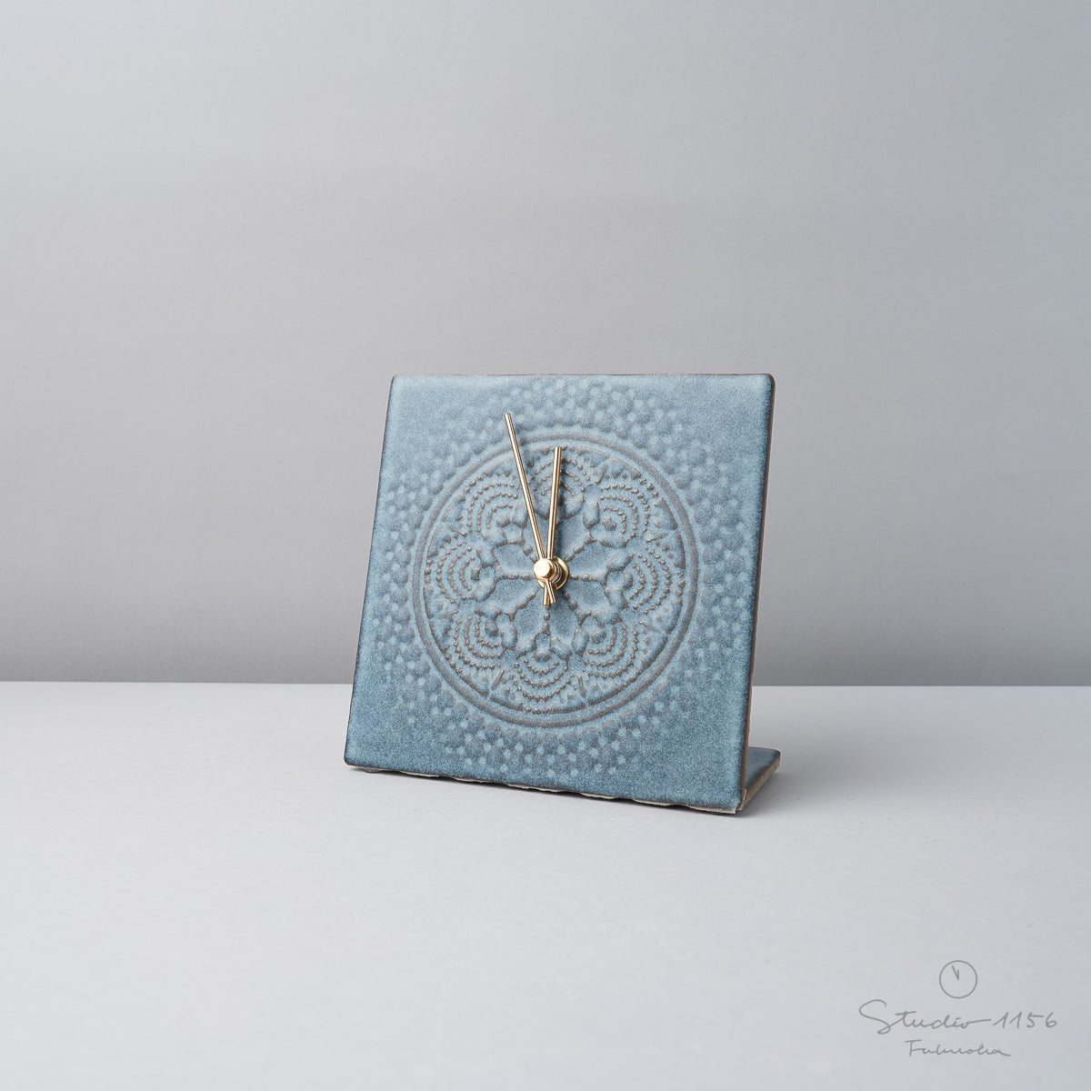 買換応援陶磁器の置き時計　ジノリ　メルセデス　ゲブ・ハウザー　高さ27cmくらい インテリア時計